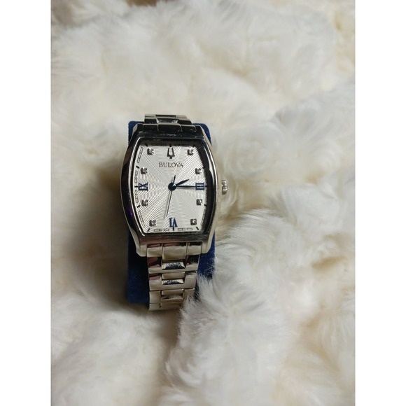 Bulova Women's Watch - Picture 1 of 6